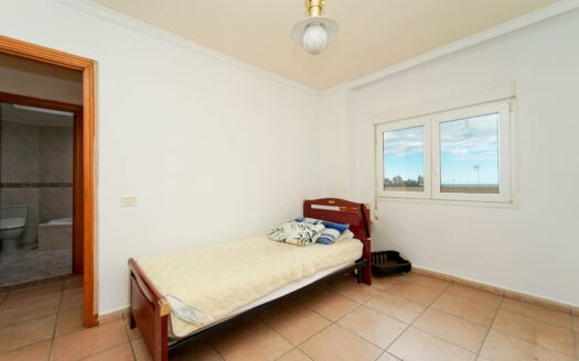 Ático con 3 dormitorios y gran terraza: 210 m² en el corazón de Arguineguín