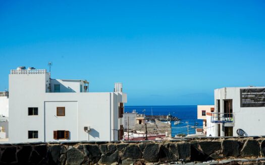 Ático con 3 dormitorios y gran terraza: 210 m² en el corazón de Arguineguín