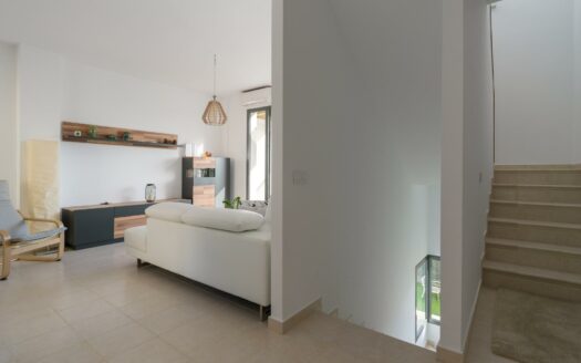 Reihenhaus mit Garten und Garage in El Tablero