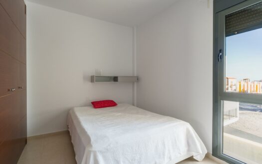 Reihenhaus mit Garten und Garage in El Tablero