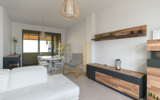 Reihenhaus mit Garten und Garage in El Tablero