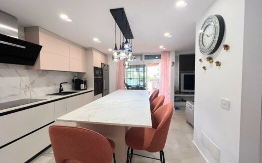 Schöner komplett renovierter Bungalow im Herzen von Playa del Ingles