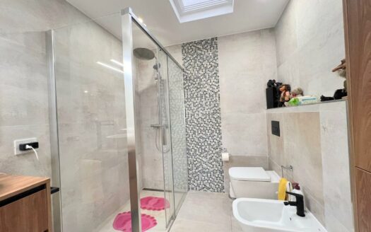 Schöner komplett renovierter Bungalow im Herzen von Playa del Ingles