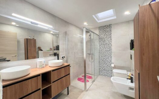 Schöner komplett renovierter Bungalow im Herzen von Playa del Ingles