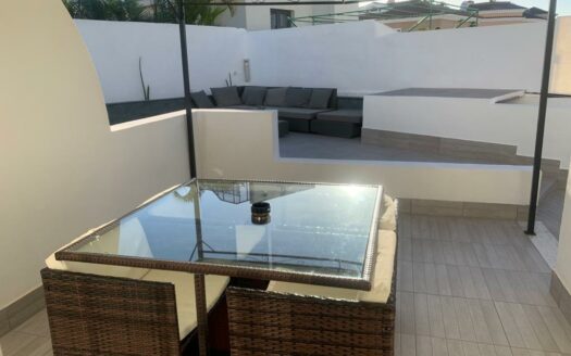Renovated duplex with communal pool