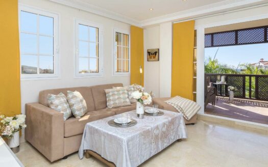 SOUTH FACING CORNER APARTMENT IN THE PART OF THE COMPLEX CLOSEST TO THE SEA IN MONTE CARRERA. FANTASTIC SEA VIEWS FROM EAST TO WEST. GARAGE SPACE AND STORAGE ROOM.