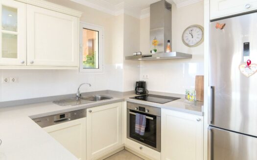 SOUTH FACING CORNER APARTMENT IN THE PART OF THE COMPLEX CLOSEST TO THE SEA IN MONTE CARRERA. FANTASTIC SEA VIEWS FROM EAST TO WEST. GARAGE SPACE AND STORAGE ROOM.