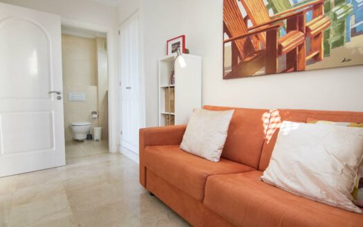 SOUTH FACING CORNER APARTMENT IN THE PART OF THE COMPLEX CLOSEST TO THE SEA IN MONTE CARRERA. FANTASTIC SEA VIEWS FROM EAST TO WEST. GARAGE SPACE AND STORAGE ROOM.