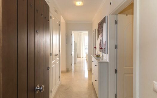 SOUTH FACING CORNER APARTMENT IN THE PART OF THE COMPLEX CLOSEST TO THE SEA IN MONTE CARRERA. FANTASTIC SEA VIEWS FROM EAST TO WEST. GARAGE SPACE AND STORAGE ROOM.