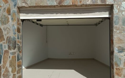 Apartment with Panoramic Terrace and Garage in Exclusive Loma Dos