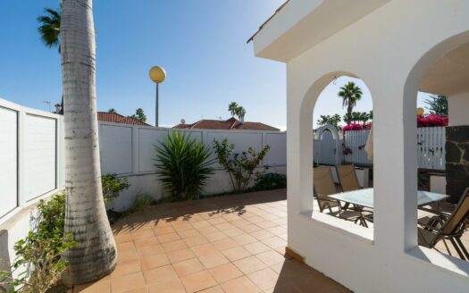 Eck-Bungalow mit Souterrain im Campo Internacional in Maspalomas