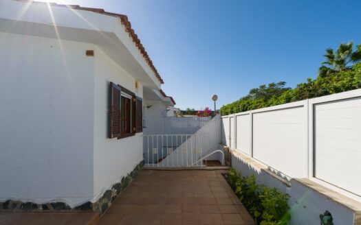 Eck-Bungalow mit Souterrain im Campo Internacional in Maspalomas