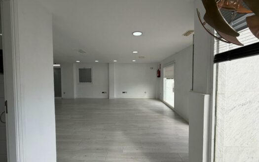 Geschäftslokal in San Fernando zu verkaufen