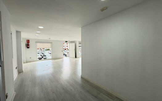 Geschäftslokal in San Fernando zu verkaufen