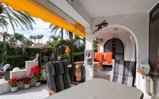 Encantador bungalow con jardín de ensueño en Playa del Inglés