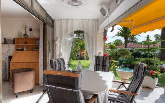 Encantador bungalow con jardín de ensueño en Playa del Inglés