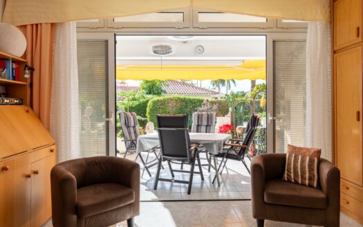 Encantador bungalow con jardín de ensueño en Playa del Inglés