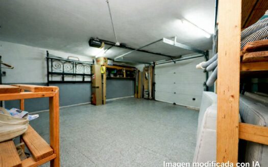 Exklusive Doppelhaushälfte mit Pool, Terrassen und Meerblick