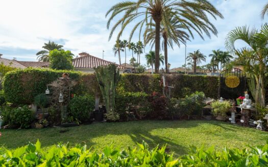 Encantador bungalow con jardín de ensueño en Playa del Inglés