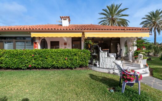 Encantador bungalow con jardín de ensueño en Playa del Inglés