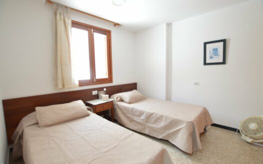 Apartamento con piscina comunitaria y cerca de la playa