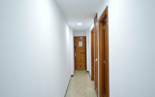 Apartamento con piscina comunitaria y cerca de la playa