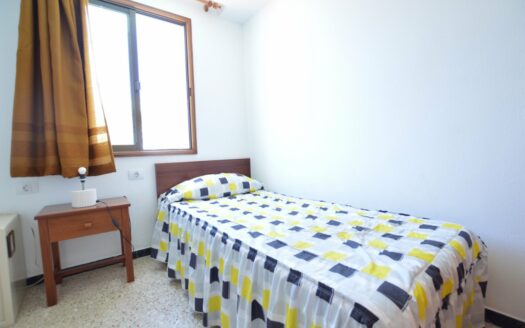 Apartamento con piscina comunitaria y cerca de la playa