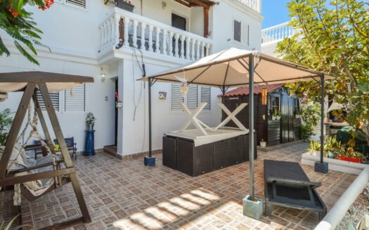 3-bedroom duplex with beautiful ocean views in Puerto Rico