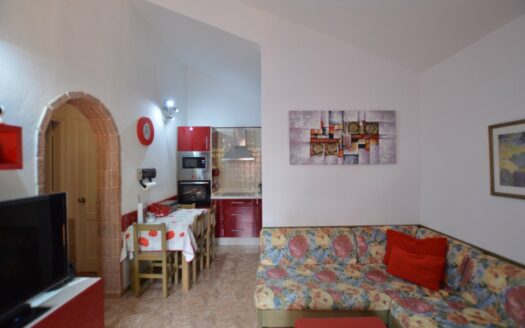 Bungalow con jardín y piscina comunitaria