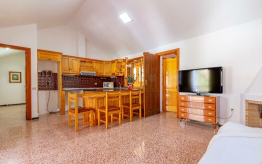 Casa Rural con Apartamento para Invitados con 11horas de agua Incluidas en Fataga