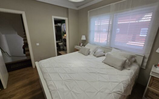 Chalet pareado en El Doral reformado