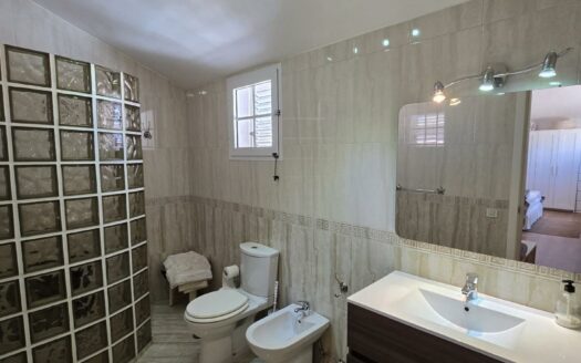 Chalet pareado en El Doral reformado