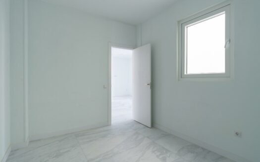 Ático renovado y luminoso en El Tablero