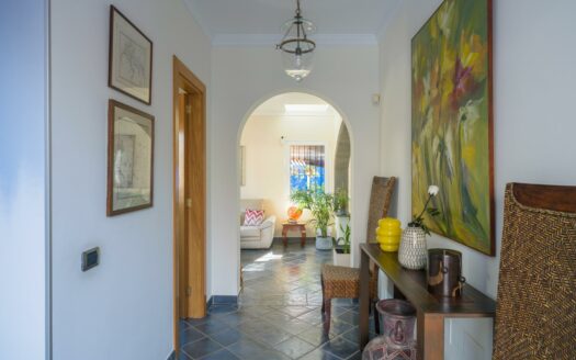 Chalet Independiente con vista mar y piscina privada en El Hornillo