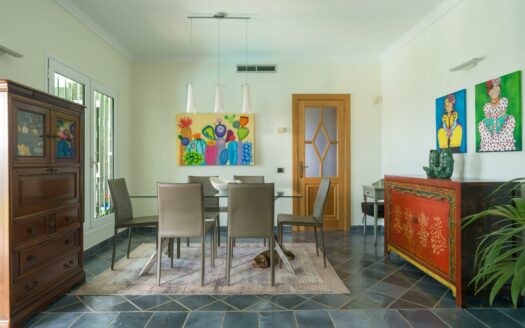 Chalet Independiente con vista mar y piscina privada en El Hornillo