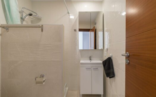 Adosado con jardín y garaje en El Tablero