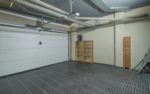 Adosado con jardín y garaje en El Tablero