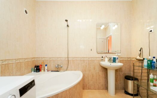 Villa in Tauro mit Meerblick und in der Nähe des Golfplatzes