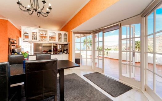 Villa in Tauro mit Meerblick und in der Nähe des Golfplatzes