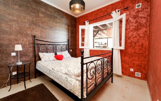 Villa in Tauro mit Meerblick und in der Nähe des Golfplatzes