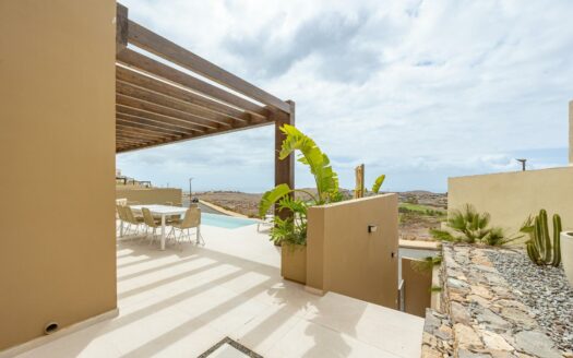 Exclusivo chalet con piscina y terraza para temporada de invierno