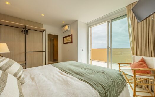 Exclusivo chalet con piscina y terraza para temporada de invierno