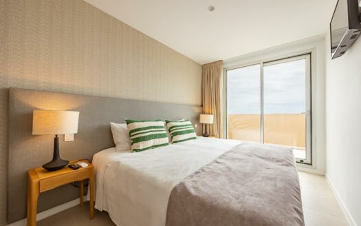 Exclusivo chalet con piscina y terraza para temporada de invierno