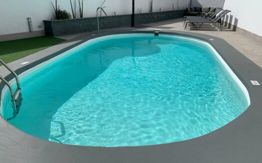 Dúplex reformado con piscina comunitaria