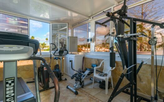 Exclusiva Propiedad de Lujo en Primera Línea con Vistas a las Dunas y al Mar