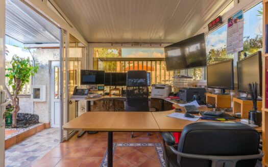 Exclusiva Propiedad de Lujo en Primera Línea con Vistas a las Dunas y al Mar