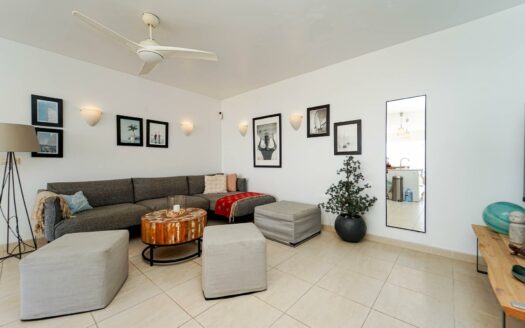 4 bedrooms frontline with private pool in Arguineguín