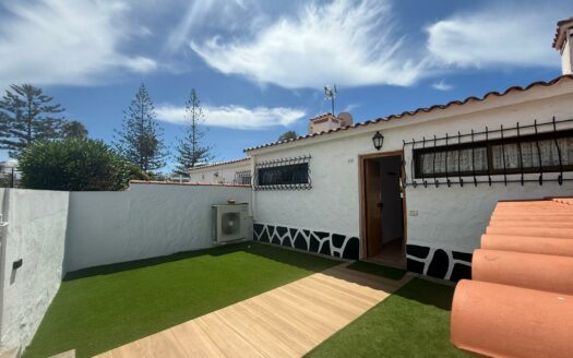 Bungalow con 2 terrazas y piscina comunitaria para EL VERANO