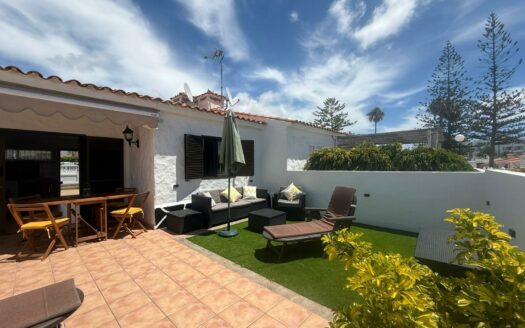 Bungalow con 2 terrazas y piscina comunitaria para EL VERANO