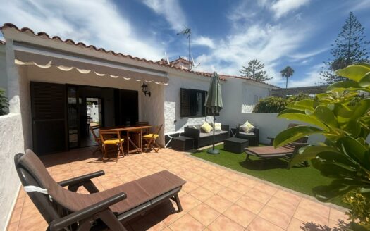 Bungalow con 2 terrazas y piscina comunitaria para EL VERANO